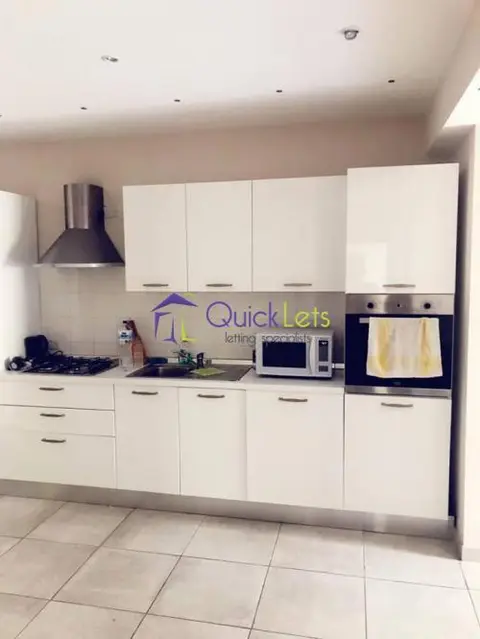2 bedroom Apartment to rent in Gzira