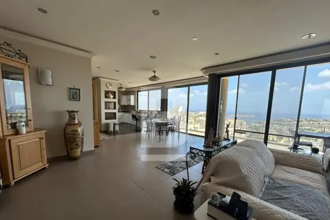 3 Bedroom Penthouse For Sale in Mellieha