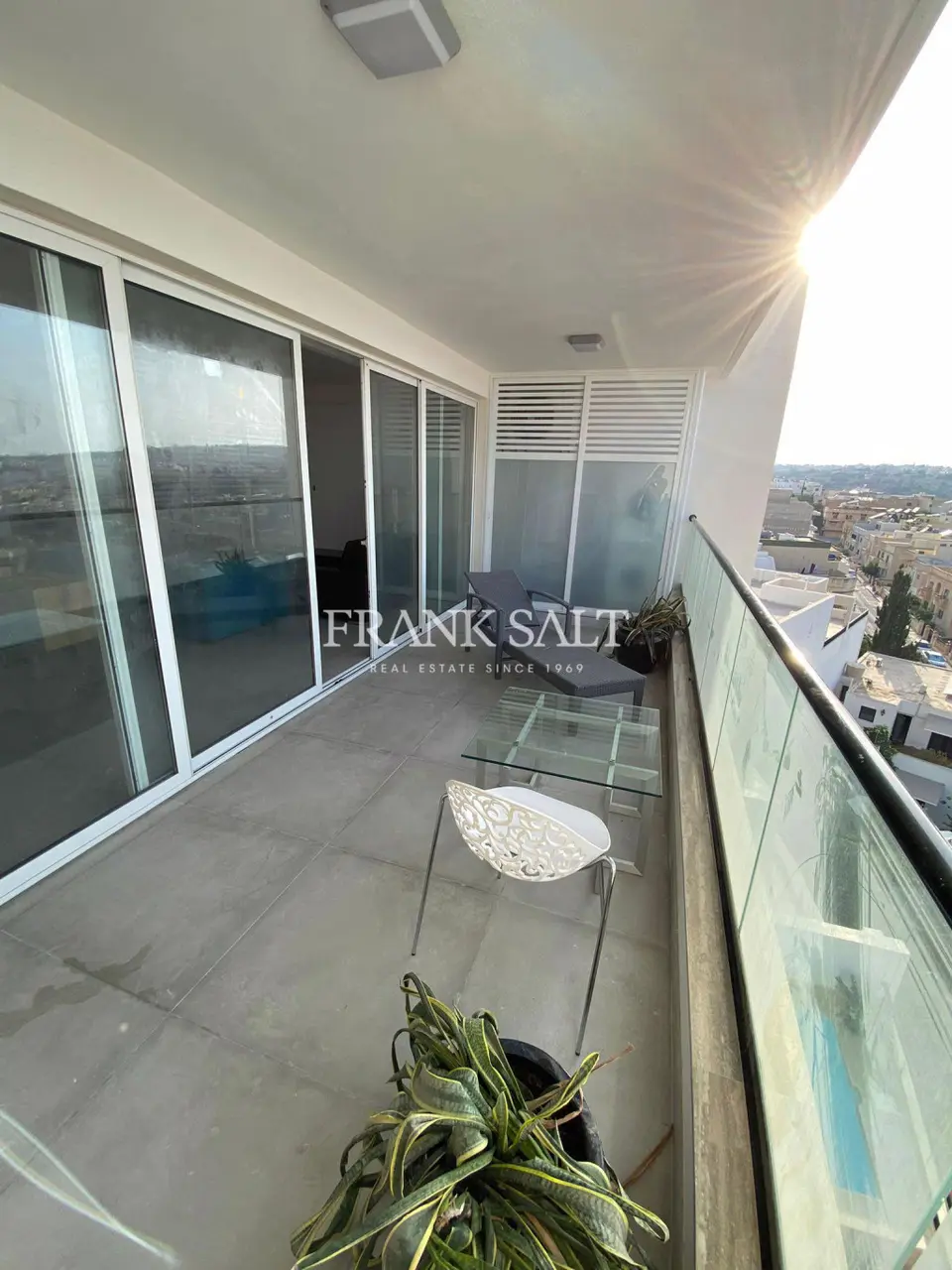 St Julians, Apartment