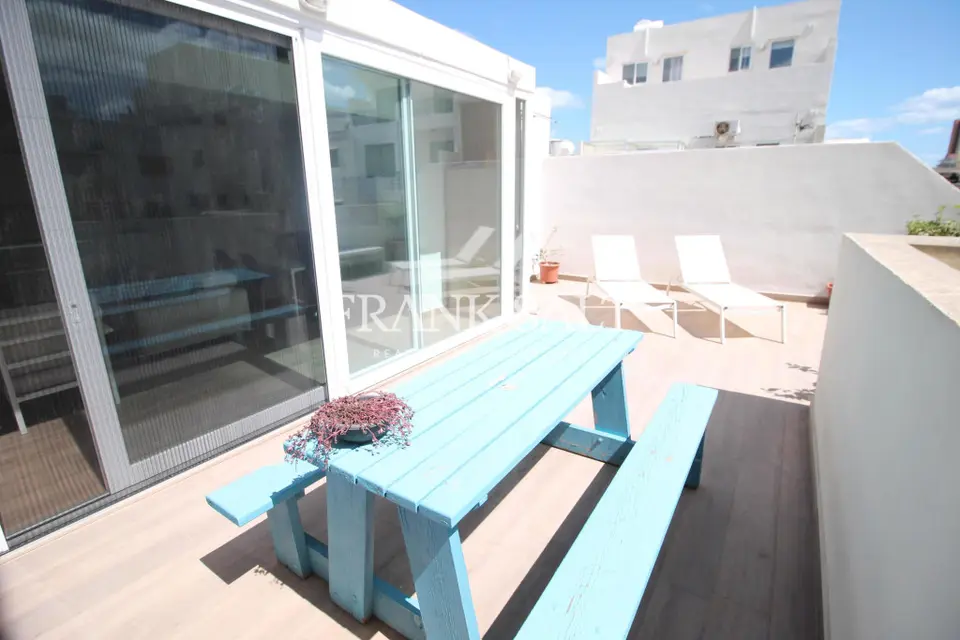 Swieqi, Furnished Penthouse