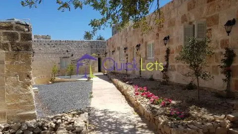3 bedroom Farmhouse to rent in Qormi