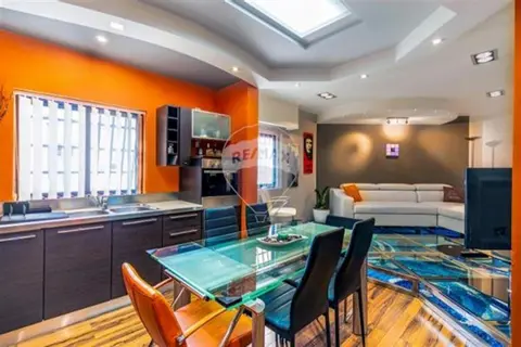 3 Bedroom Apartment To Rent in Pembroke