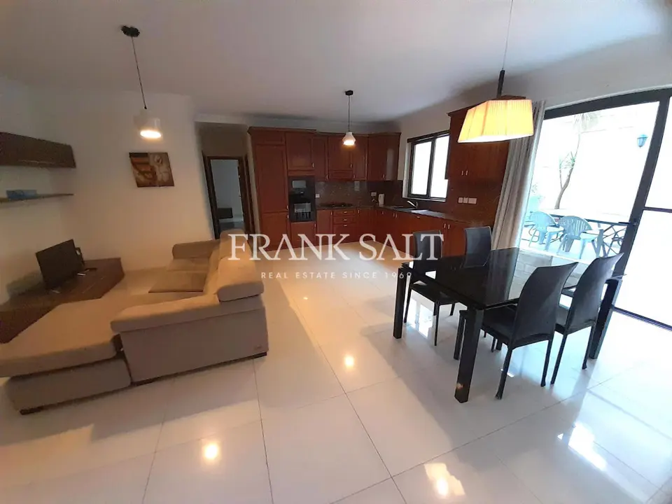 Gzira, Furnished Maisonette