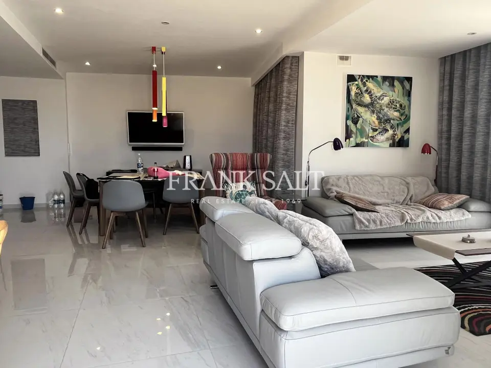 Ta Monita Furnished Penthouse