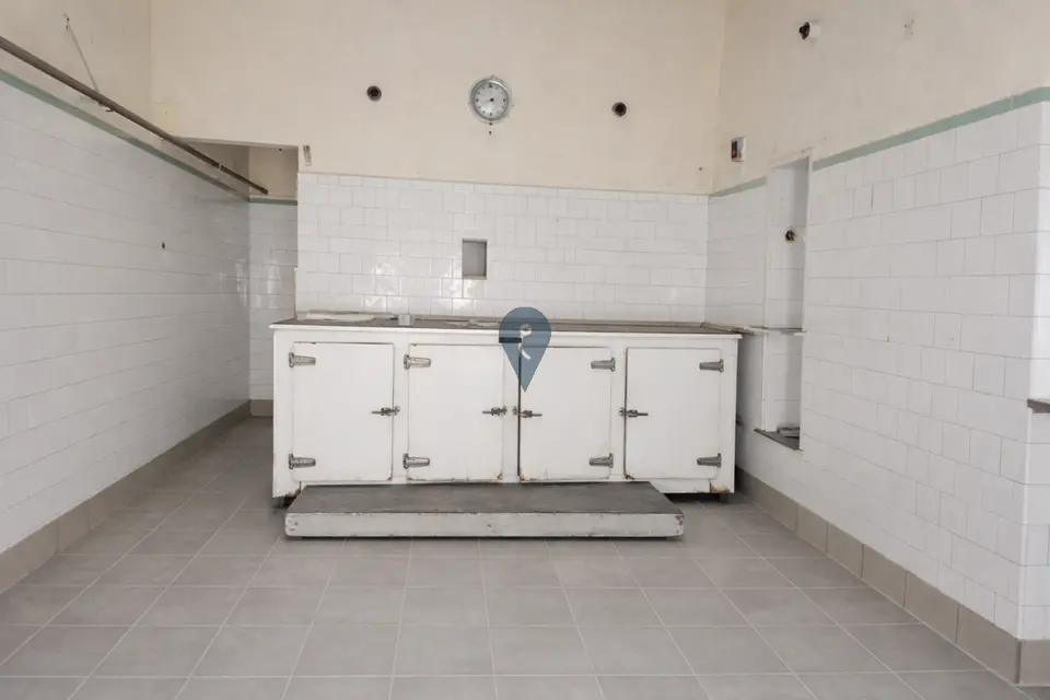 Retail / Shops / Clinic for sale in Marsa