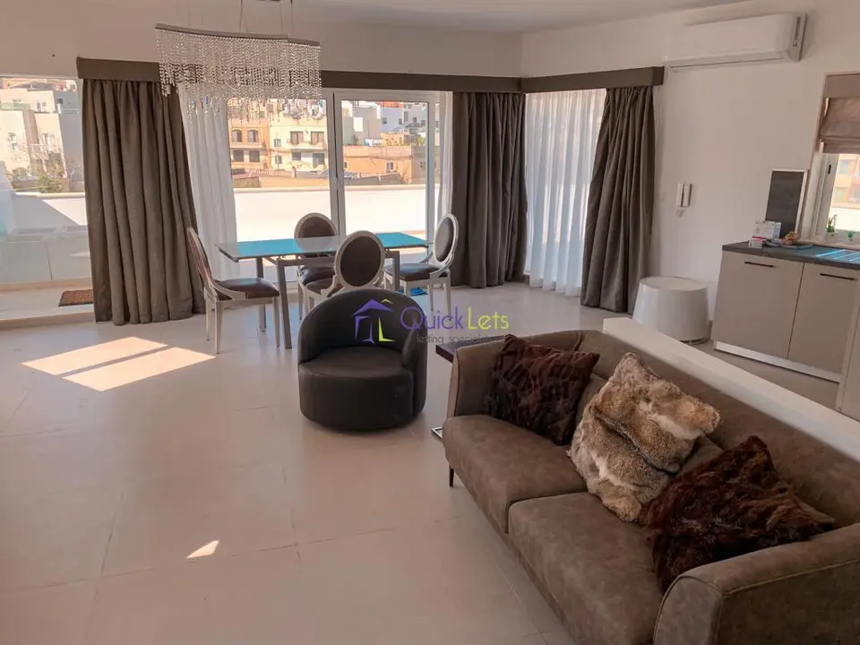 2 bedroom Penthouse to rent in Swieqi