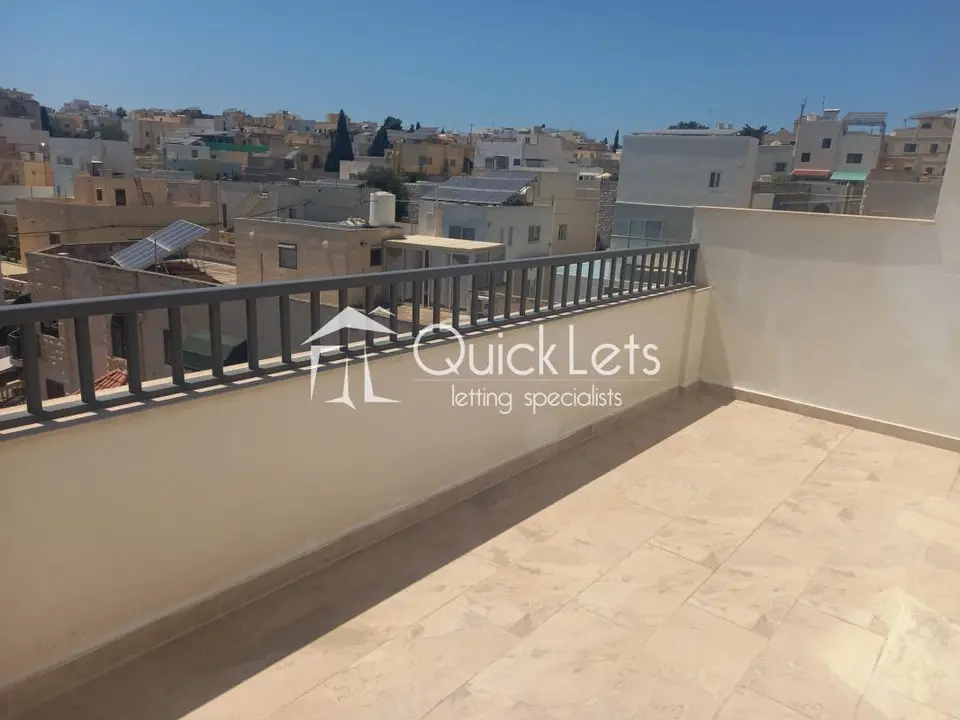 3 bedroom Penthouse to rent in St. Julians
