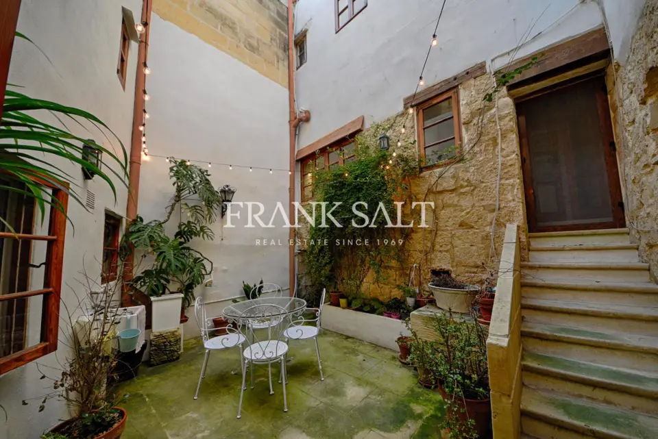 Gharghur, Furnished House of Character