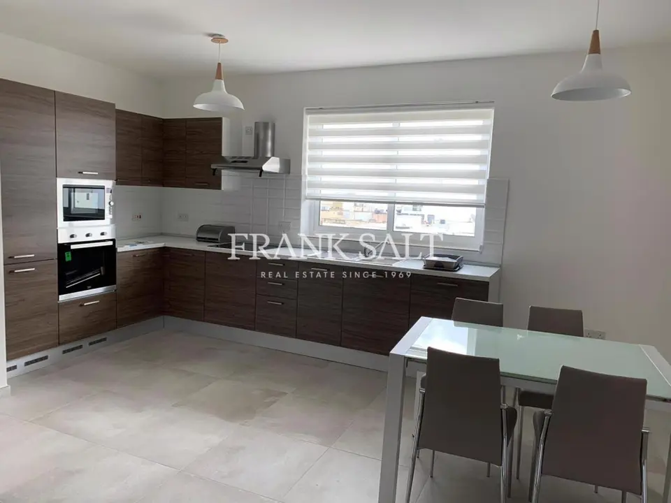 Swieqi, Furnished Penthouse