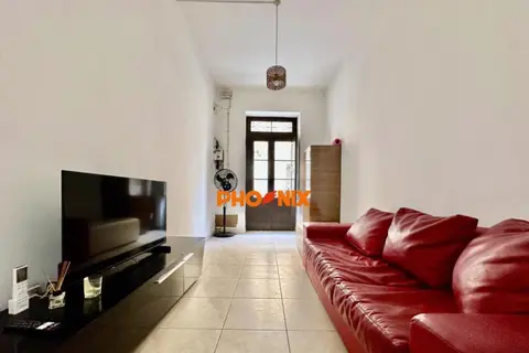 2 Bedroom Maisonette For Sale in San Gwann