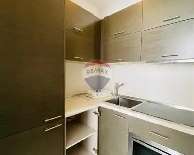1 bedroom Studio Flat to rent in St Julian's