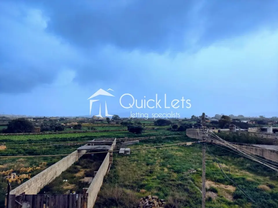 3 bedroom Terraced House to rent in Zebbug