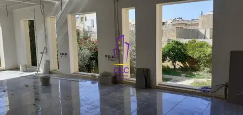 Office to rent in Tarxien
