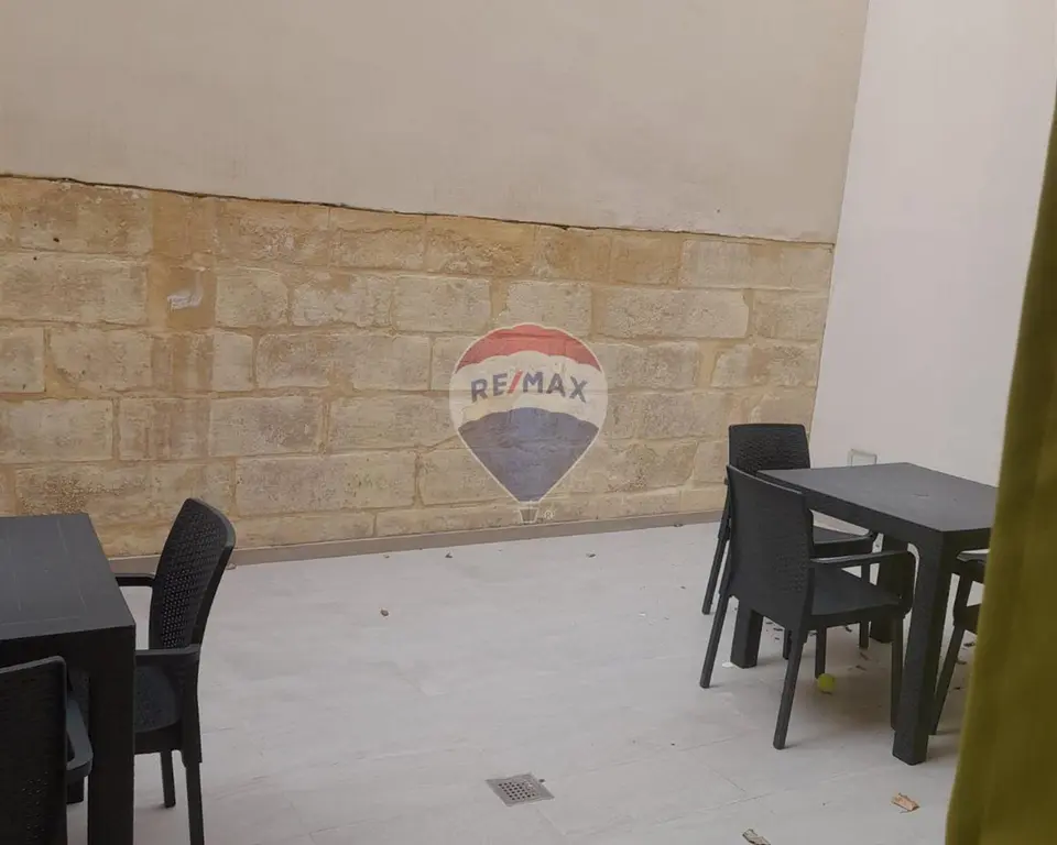2 bedroom Maisonette to rent in Sliema