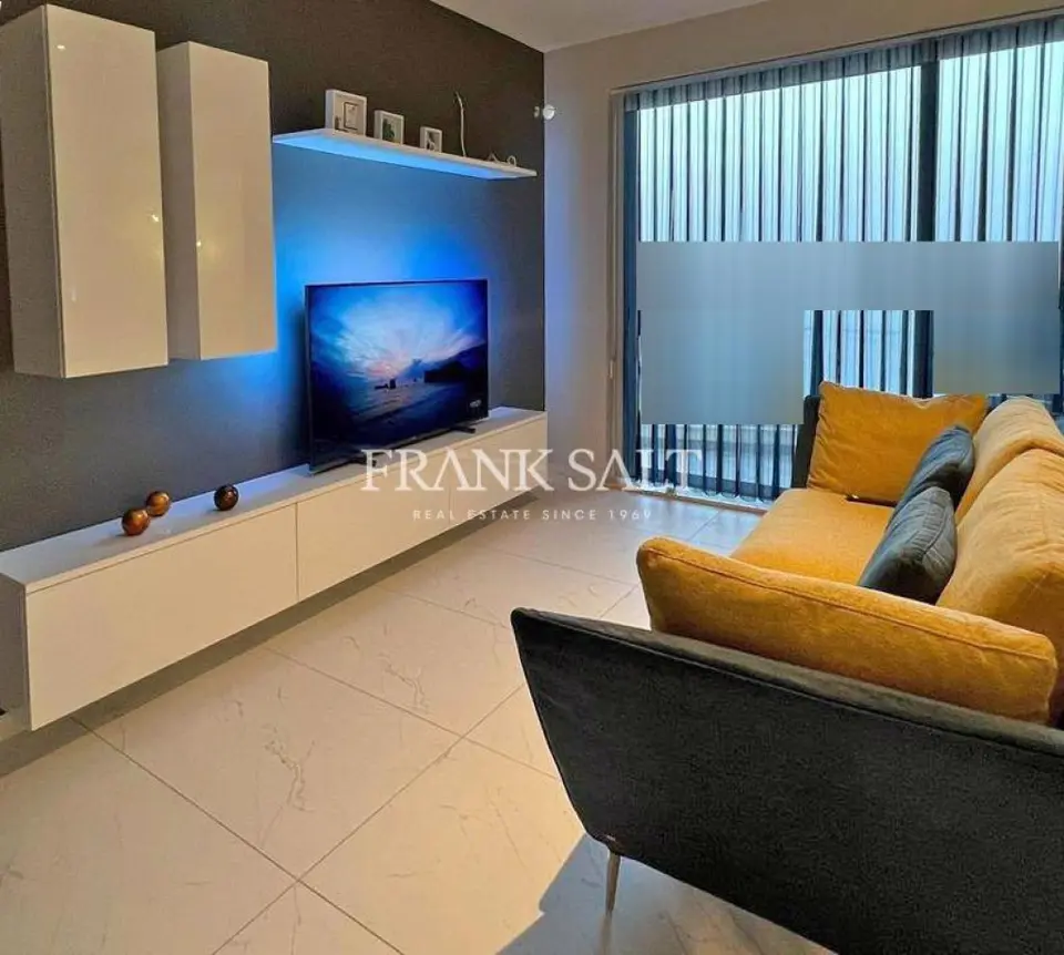 Xemxija, Furnished Apartment