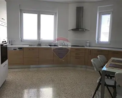 3 bedroom Maisonette to rent in St Julian's