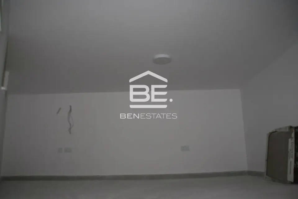 Commercial to rent in St. Julians