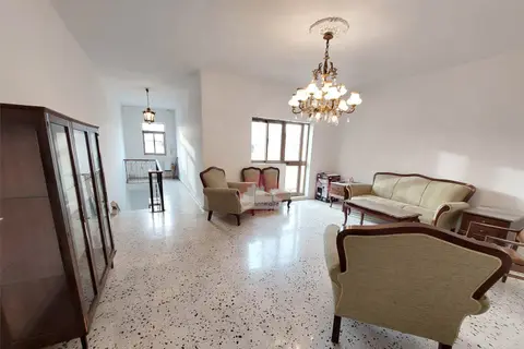 3 Bedroom Maisonette For Sale in Hamrun