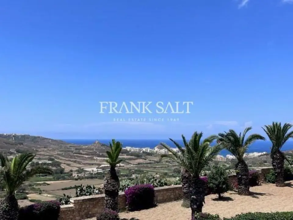 Xaghra, Furnished Semi-detached Bungalow
