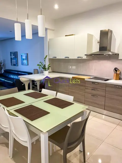 2 bedroom Apartment to rent in Gzira