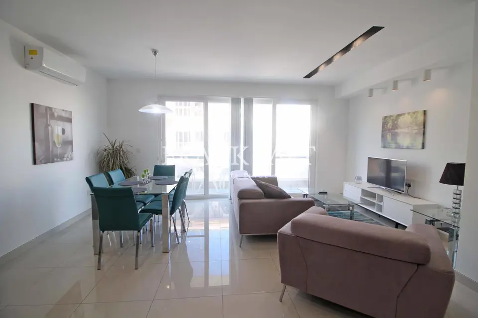 Gzira, Furnished Apartment