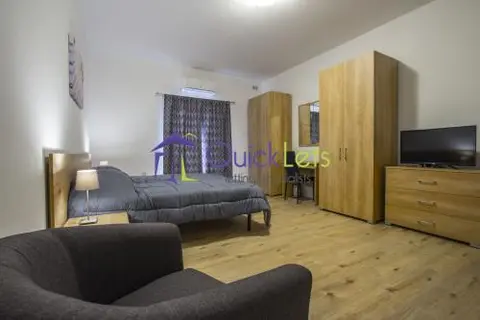 5 bedroom Maisonette to rent in Qormi