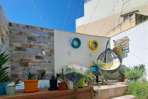 3 Bedroom Maisonette For Sale in Qrendi