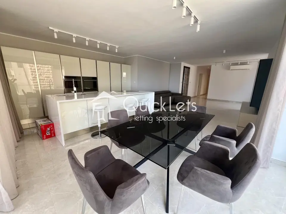 3 bedroom Apartment to rent in Qawra