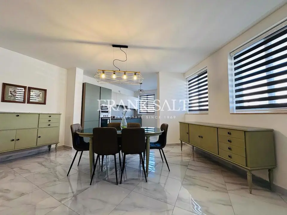 Pembroke, Furnished Elevated Maisonette