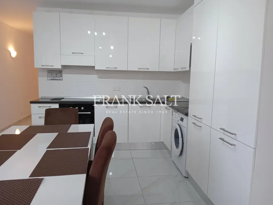 Victoria, Furnished Apartment