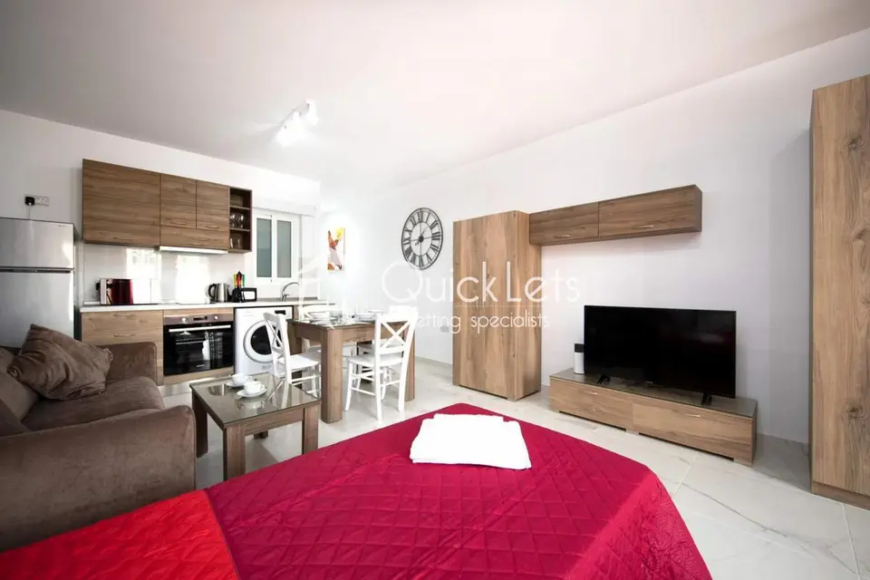 Studio Apartment to rent in Pieta