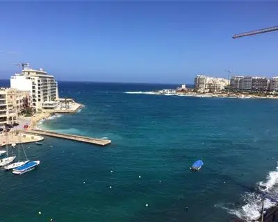 2 bedroom Apartment to rent in St Julian's