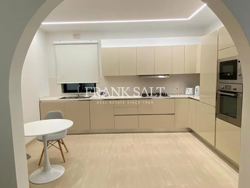 Qawra, Apartment