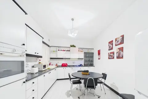Apartment For Sale in Marsascala