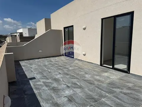 3 bedroom Penthouse for sale in Swieqi