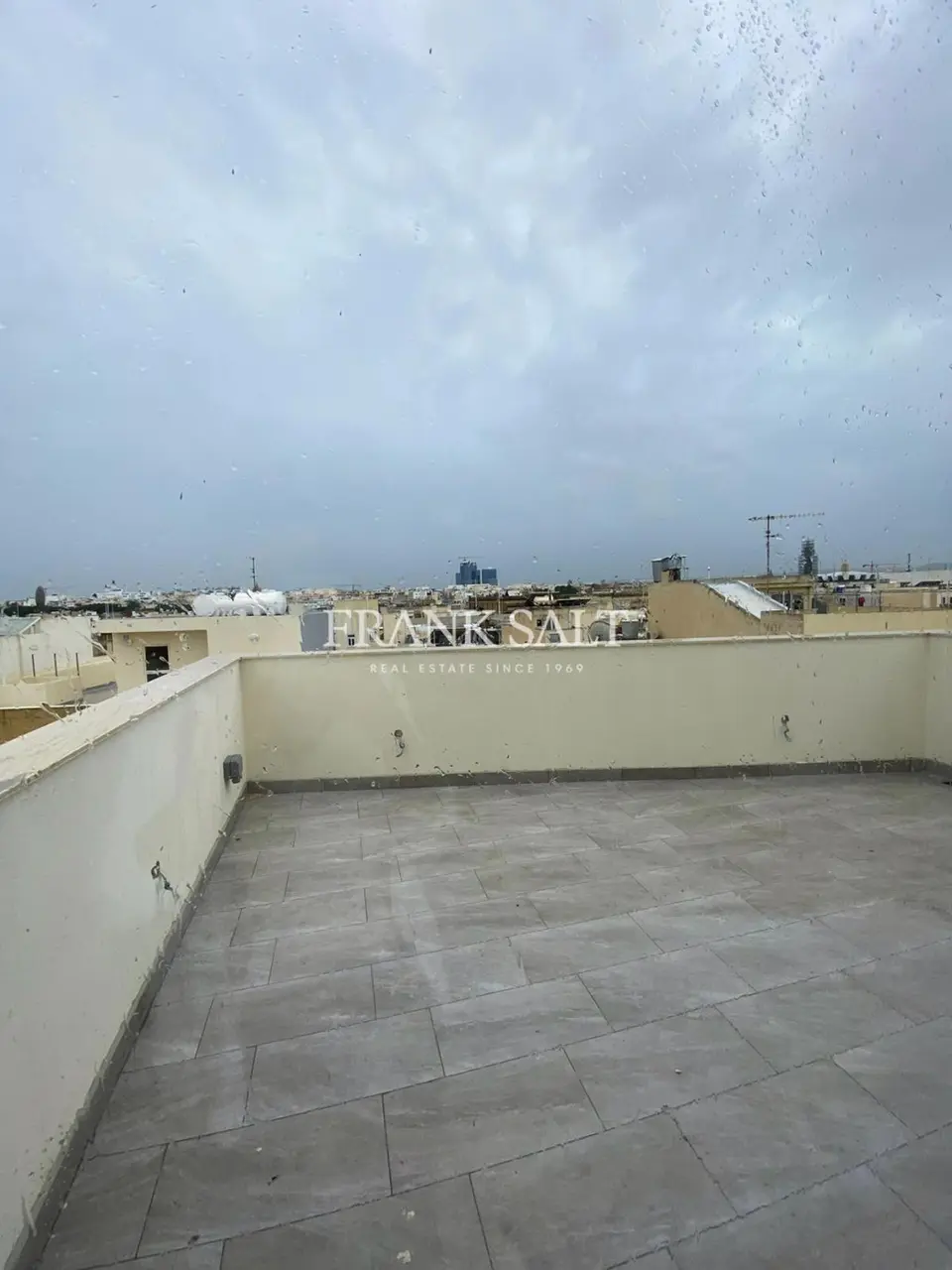 Birkirkara, Furnished Penthouse