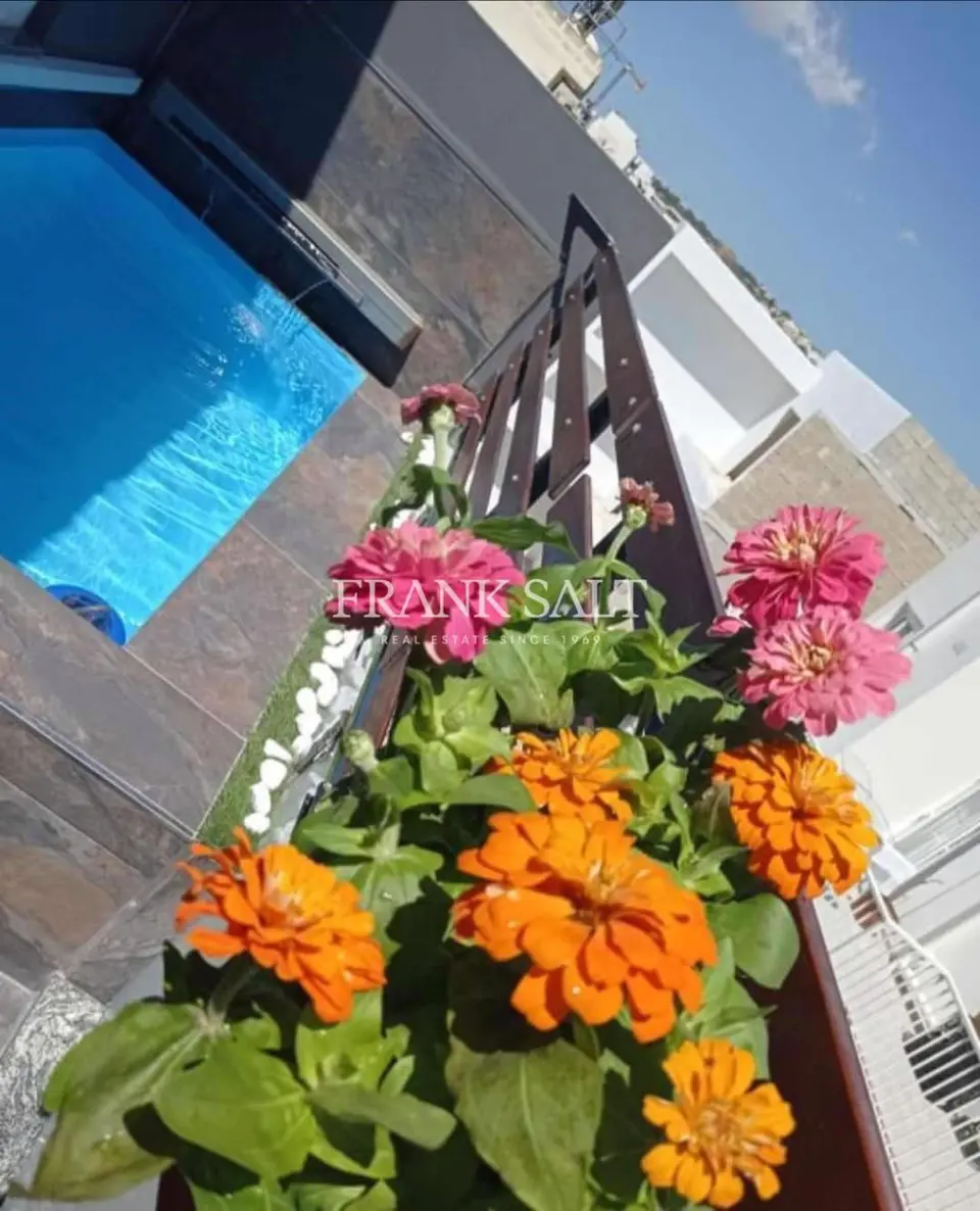 St Julians, Furnished Apartment