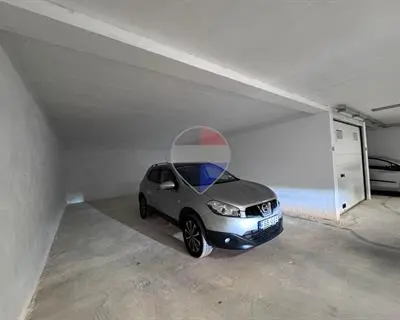 Garage (Residential) for sale in Balzan