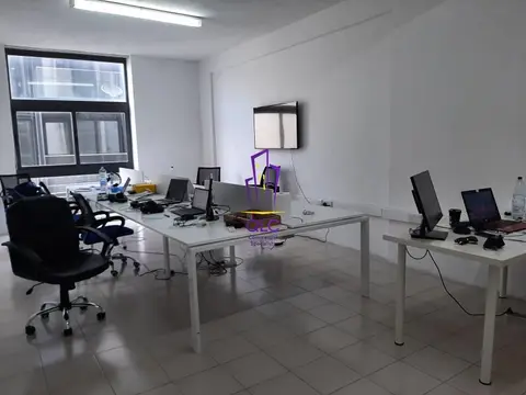 Office to rent in Sliema