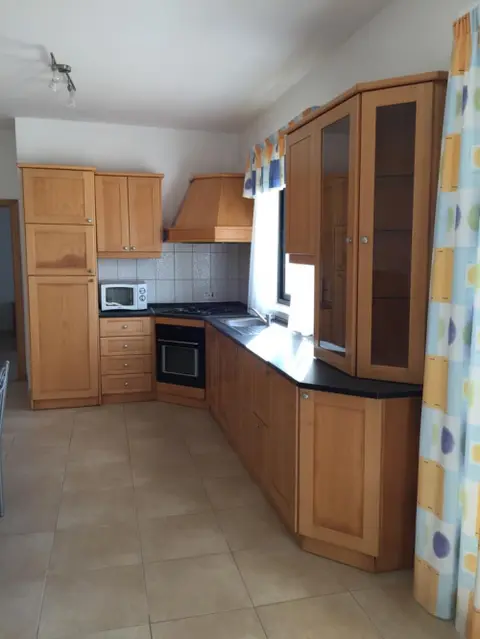 2 bedroom Penthouse to rent in Siggiewi