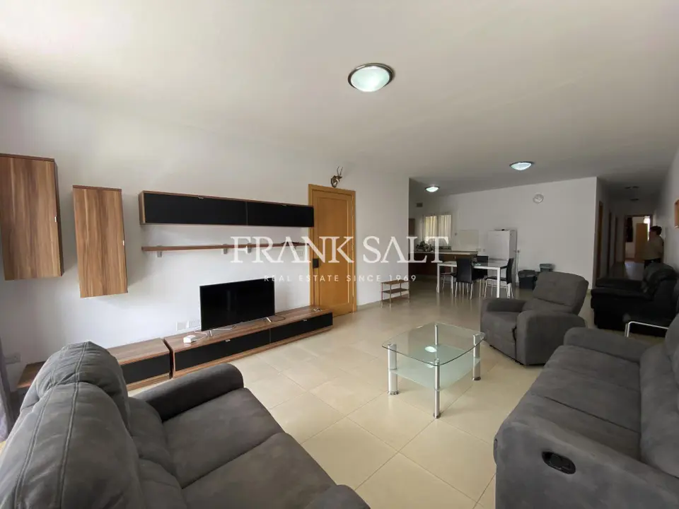 Qormi, Furnished Apartment