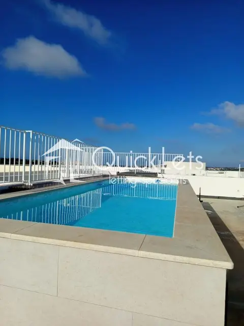 2 bedroom Penthouse to rent in Rabat