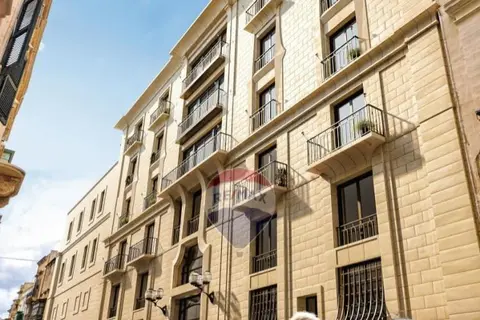 1 Bedroom Apartment For Sale in Valletta
