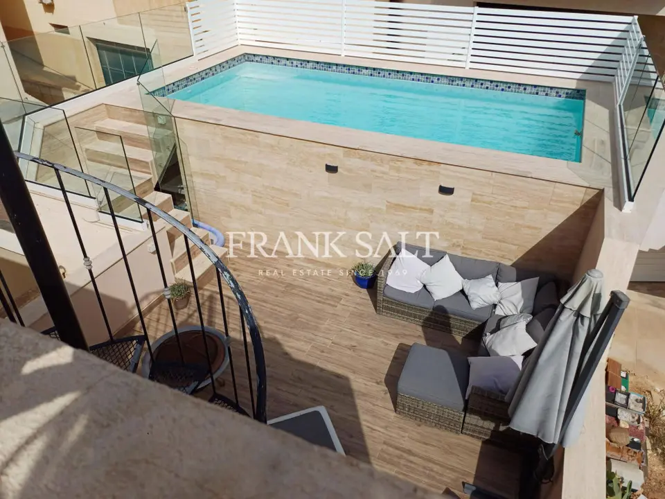 Manikata, Elevated Maisonette