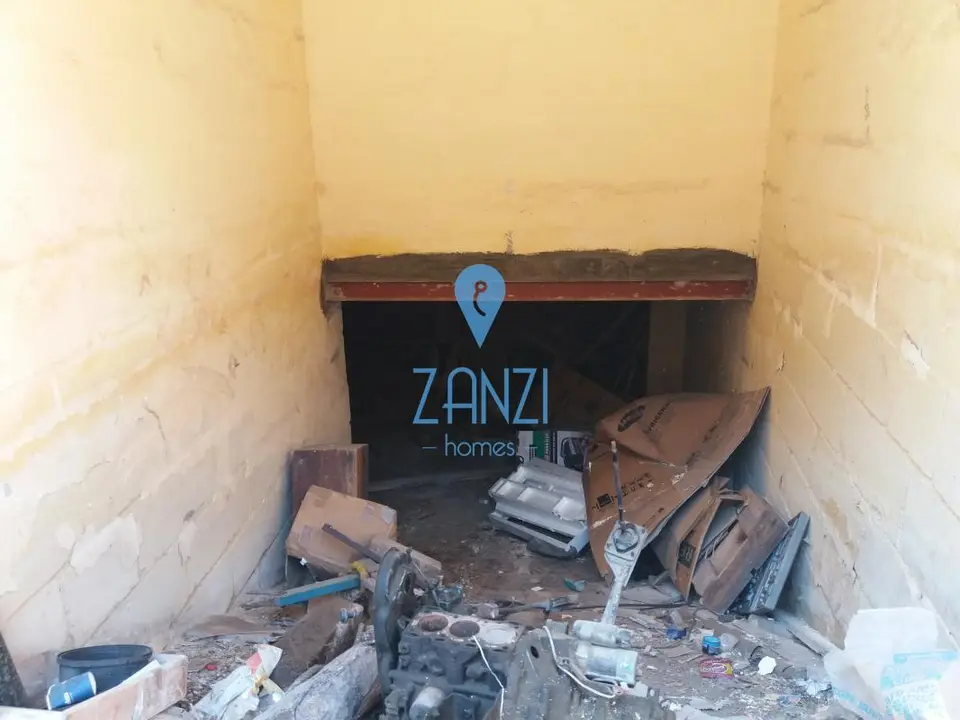 Garages / Garage Space for sale in Zabbar