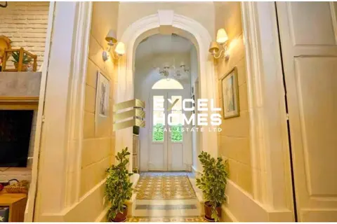 3 Bedroom Town House For Sale in Sliema