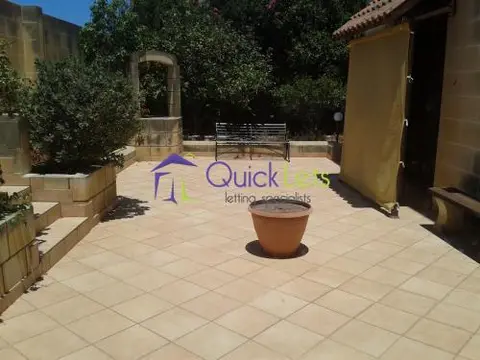 1 bedroom Maisonette to rent in Iklin