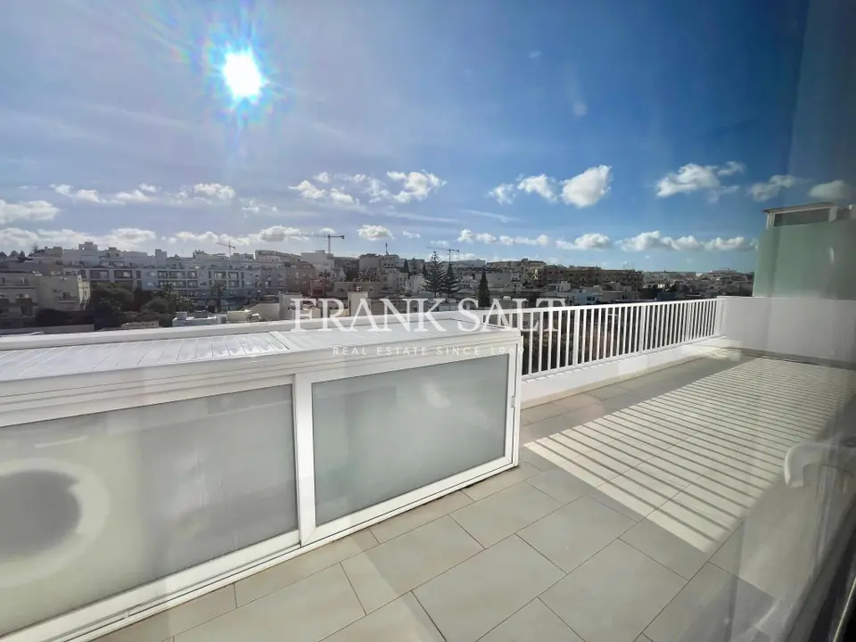 Birkirkara, Duplex Apartment