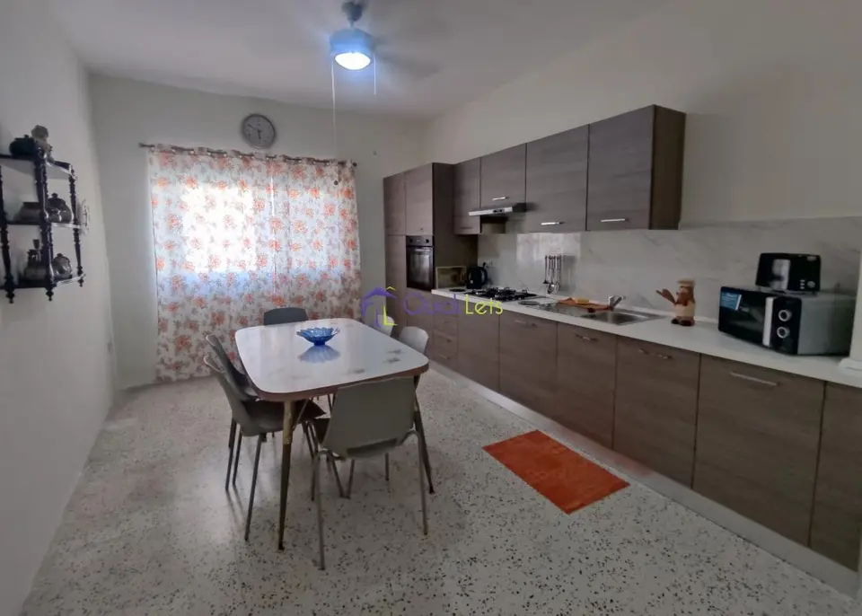 2 bedroom Maisonette to rent in Zabbar