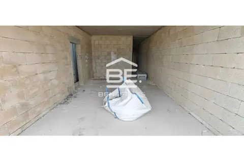 3 Bedroom Penthouse For Sale in Paola